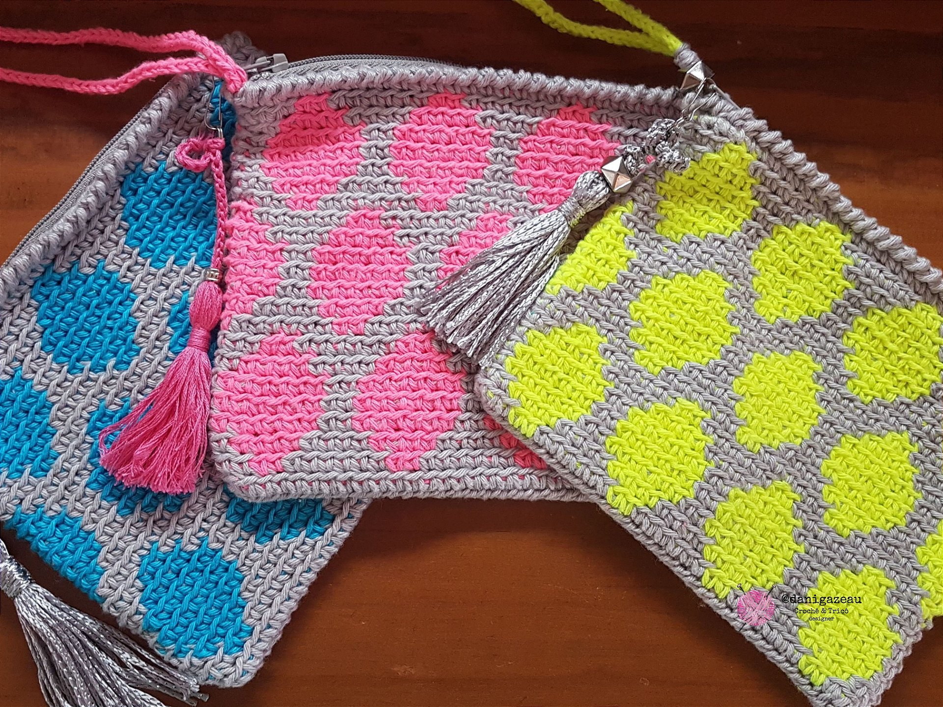 Clutch de croche bolas azuis 4